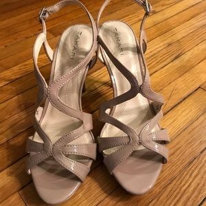 Women’s size 8.5 nude heels by Tahari